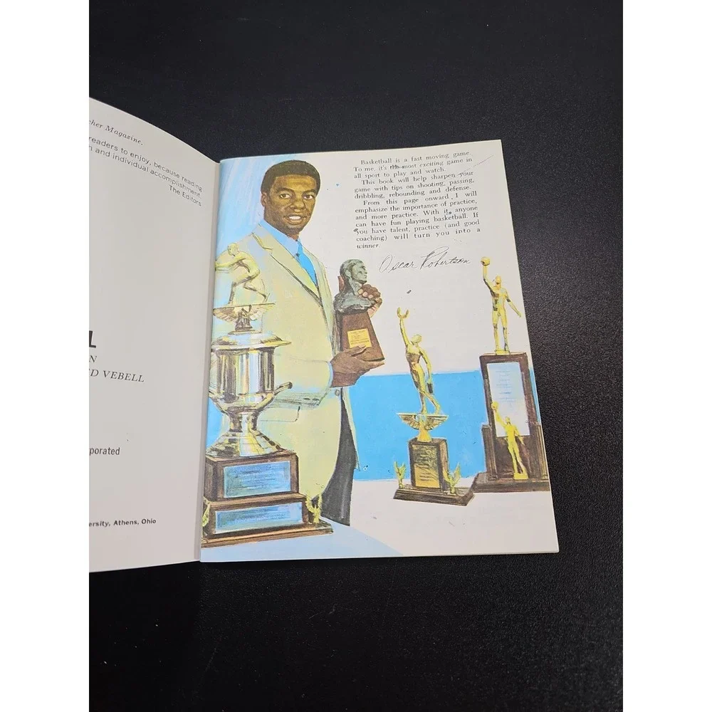 1969 Oscar Robertson Cincinnati Royals Jump Ball‎ booklet  Grow Ahead Books TWA